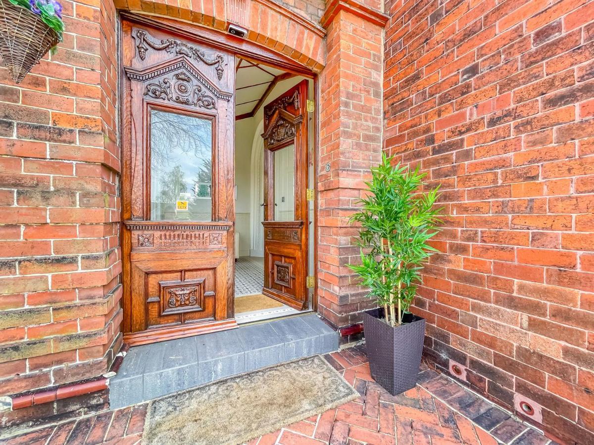 *Rg9Bc* For Your Most Relaxed & Cosy Stay + Free Parking + Free Fast Wifi * Leeds  Exterior photo