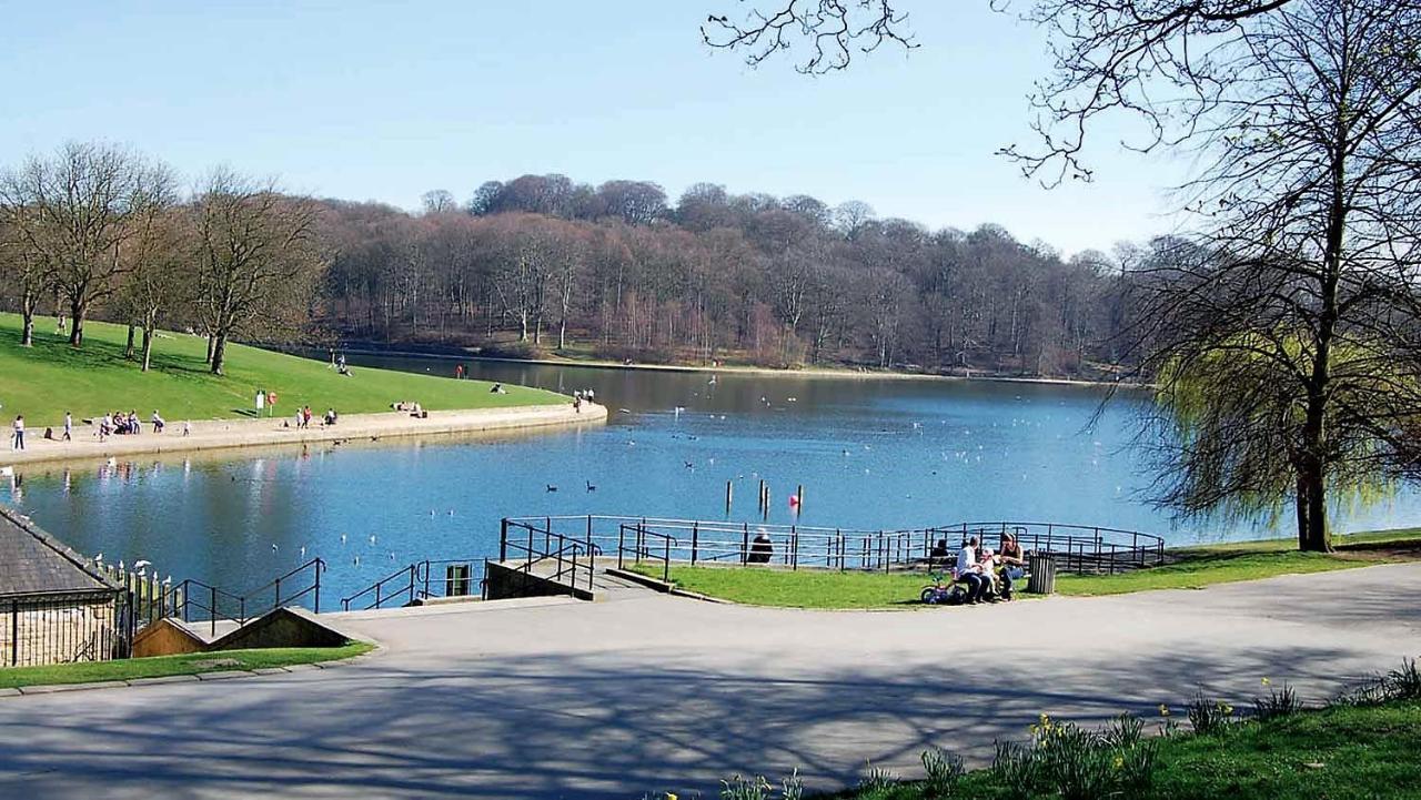 *Rg9Bc* For Your Most Relaxed & Cosy Stay + Free Parking + Free Fast Wifi * Leeds  Exterior photo