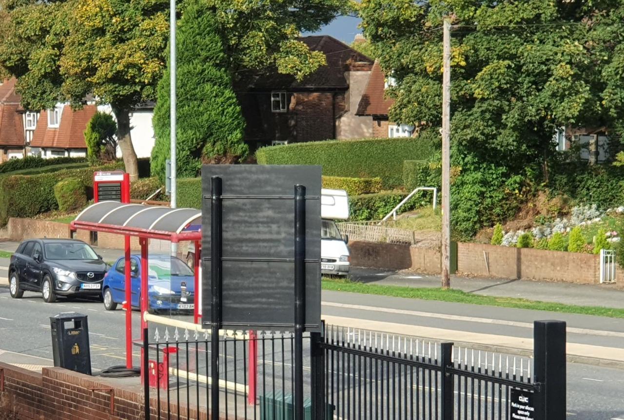 *Rg9Bc* For Your Most Relaxed & Cosy Stay + Free Parking + Free Fast Wifi * Leeds  Exterior photo